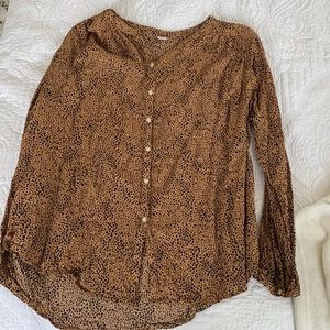 Old navy blouse